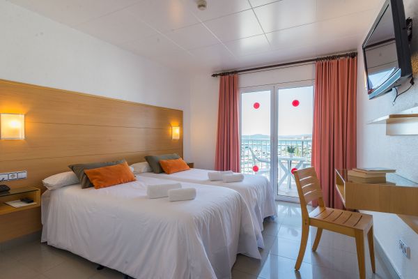Hotel & Diving Les Illes (Costa Brava)